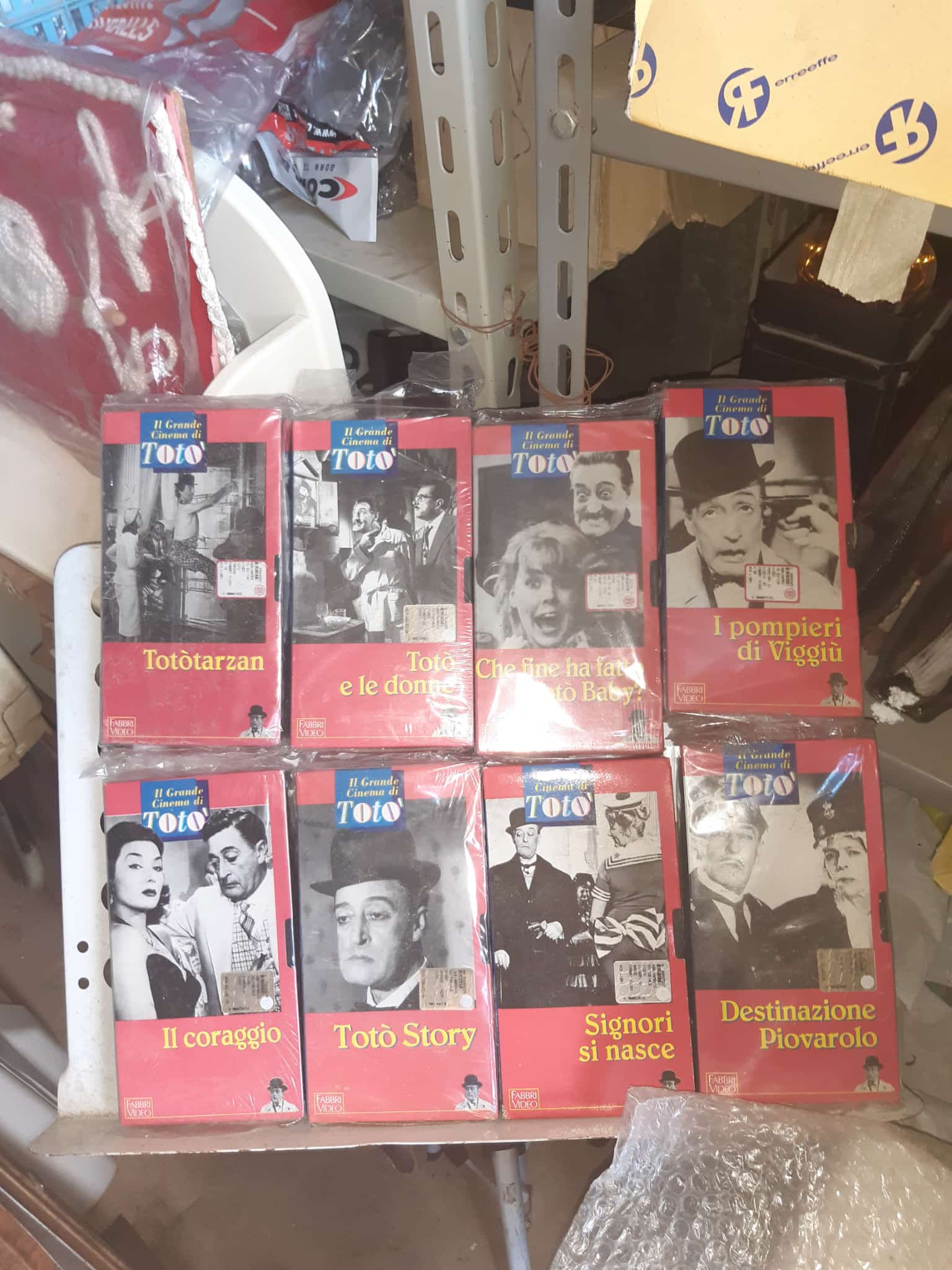 Auswahl an Totò-VHS