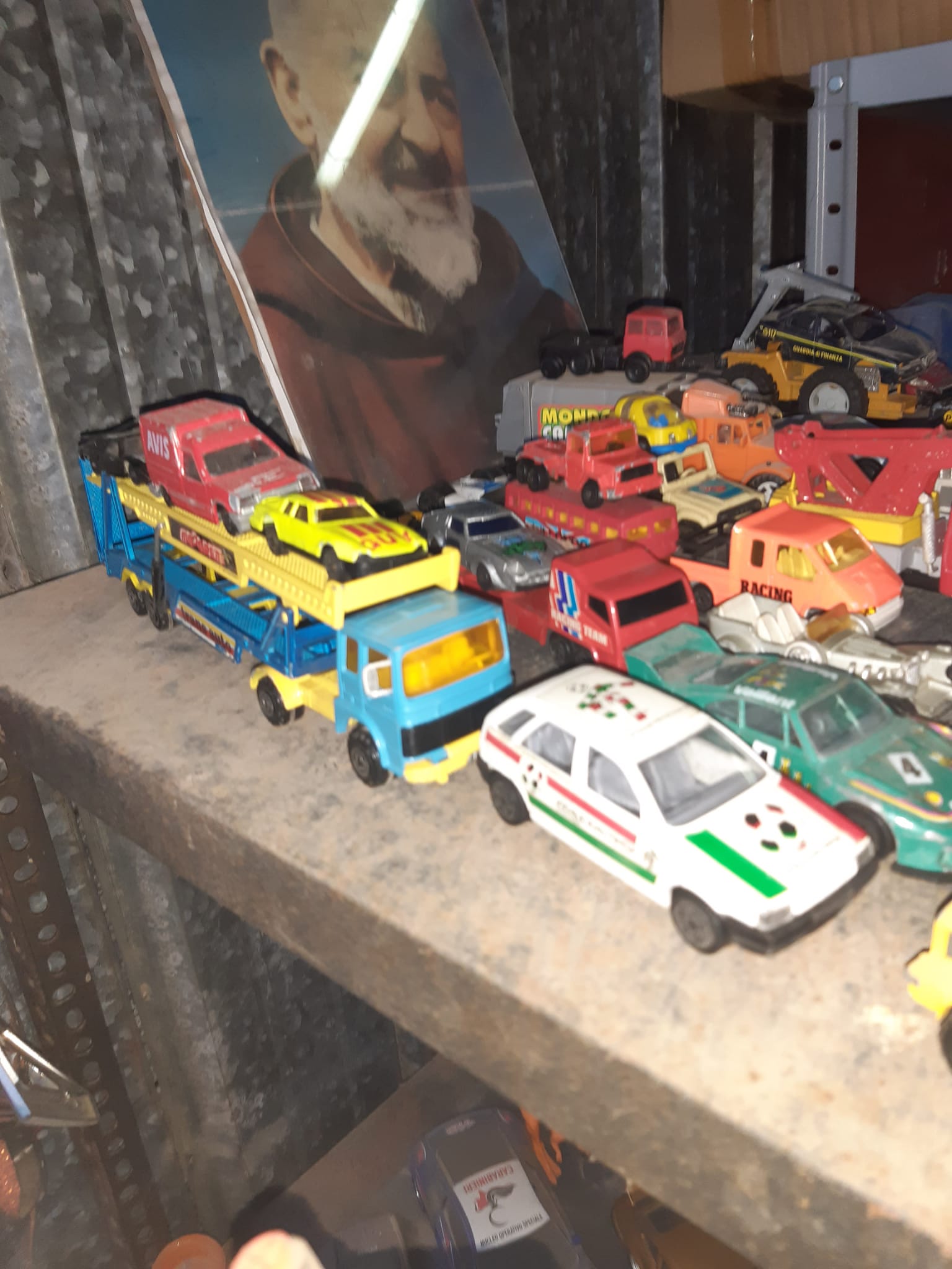 Sortierte Spielzeugautos